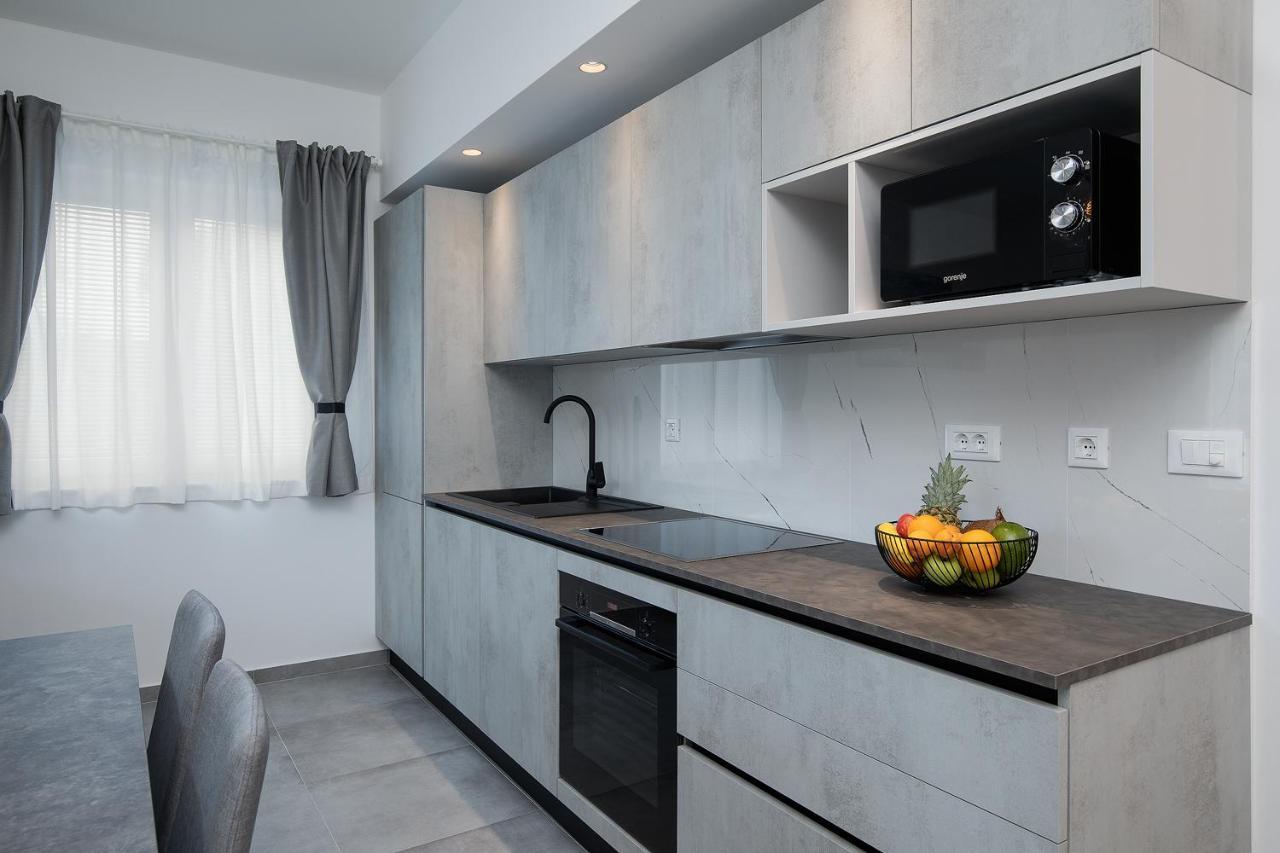 Apartments Igor Medulin Exterior photo